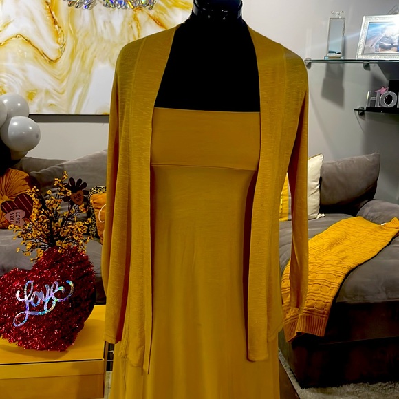 2-piece cardigan size Small with skirt/dress size medium Mustard color - Picture 3 of 8